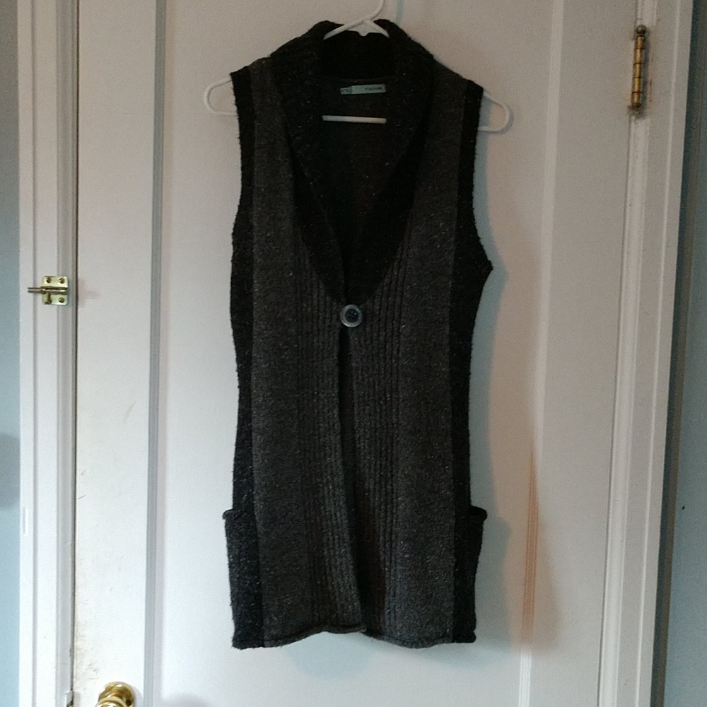Women's Maurices sweater vest